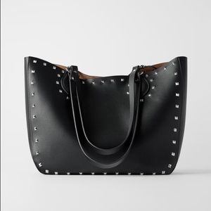 Black Studded Zara Tote Bag w/ Pouch bag 🖤